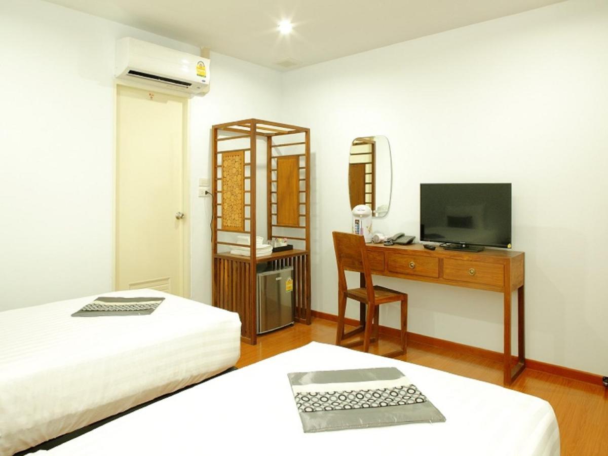 Double Dd House At Mrt Sutthisarn Bangkok Extérieur photo