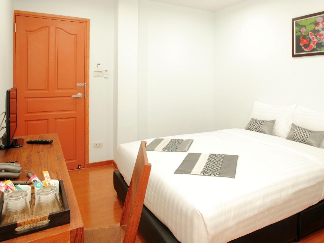 Double Dd House At Mrt Sutthisarn Bangkok Extérieur photo