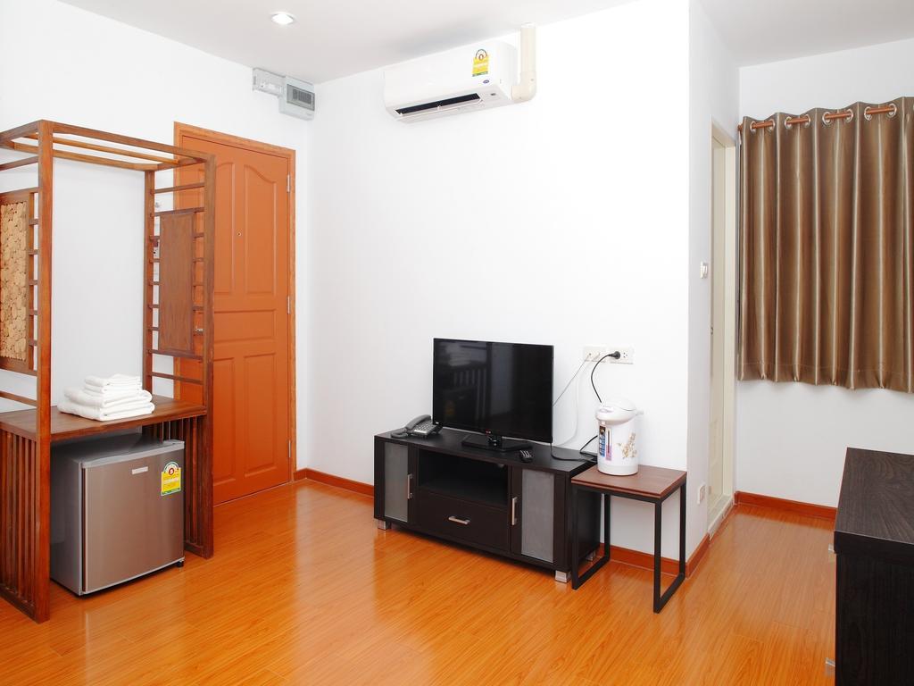 Double Dd House At Mrt Sutthisarn Bangkok Chambre photo