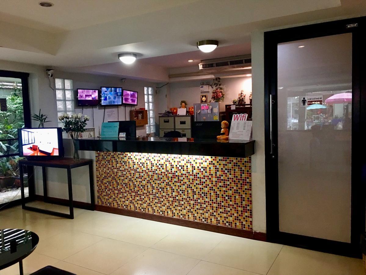 Double Dd House At Mrt Sutthisarn Bangkok Extérieur photo